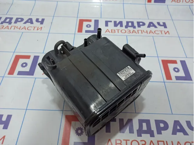 Абсорбер Toyota Land Cruiser (J100) 77740-60390