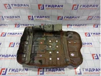 Защита топливного бака Toyota Land Cruiser (J100) 77606-60100