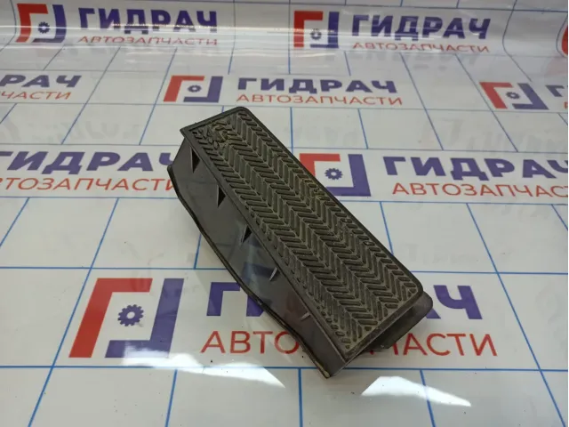 Накладка под левую ногу Toyota Land Cruiser (J100) 58192-60040
