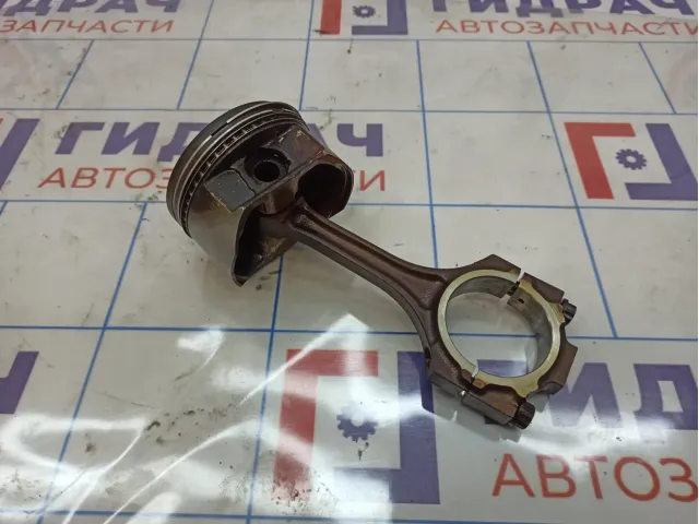 Поршень в сборе Toyota Land Cruiser (J100) 13101-50050-01