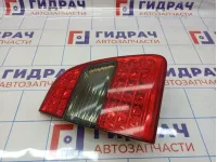 Фонарь задний внутренний левый Toyota Land Cruiser (J100) 81590-60040
