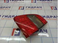 Фонарь задний внутренний правый Toyota Land Cruiser (J100) 81580-60010