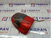 Фонарь задний наружный левый Toyota Land Cruiser (J100) 81560-60490