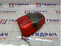 Фонарь задний наружный правый Toyota Land Cruiser (J100) 81550-60570