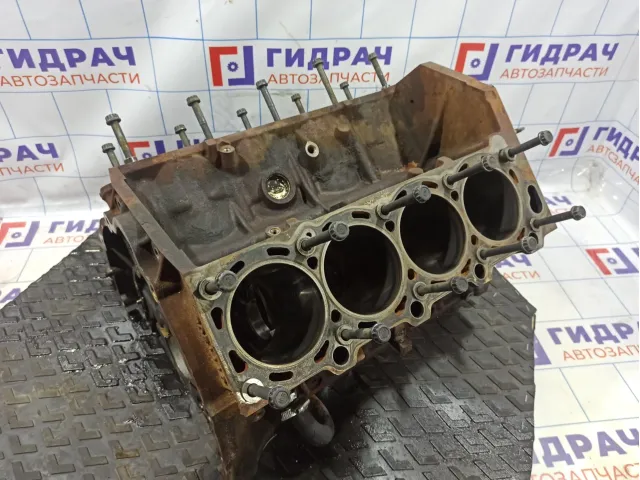 Блок двигателя Toyota Land Cruiser (J100) 11401-59675