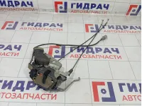 Замок двери передней правой Toyota Land Cruiser 6903060070