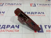 Кнопка стеклоподъемника заднего левого Toyota Land Cruiser 8481060050