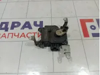 Моторчик заслонки отопителя (печки) Toyota Land Cruiser 0637007390