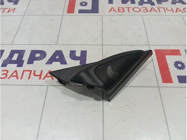 Крышка зеркала внутренняя правая Toyota Land Cruiser 6749160070