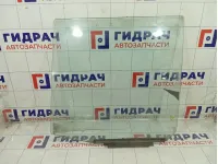 Стекло двери задней левой Toyota Land Cruiser 6811460150