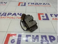 Замок багажника Toyota Land Cruiser 6935060120