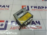 Блок электронный Toyota Land Cruiser 8922760021