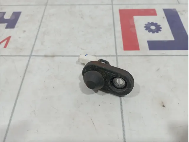 Выключатель концевой задний Toyota Land Cruiser Prado (J150) 84231-53010