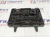 Ящик для инструментов Toyota Land Cruiser Prado (J150) 09120-60220