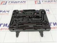 Ящик для инструментов Toyota Land Cruiser Prado (J150) 09120-60220