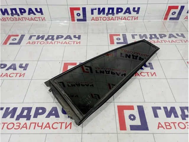 Стекло двери задней левой (форточка) Toyota Land Cruiser Prado (J150) 68124-60340