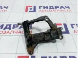 Кронштейн генератора Toyota Land Cruiser Prado (J150) 12501-11012