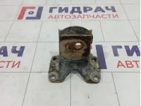 Кронштейн двигателя Toyota Land Cruiser Prado (J150) 12311-30061