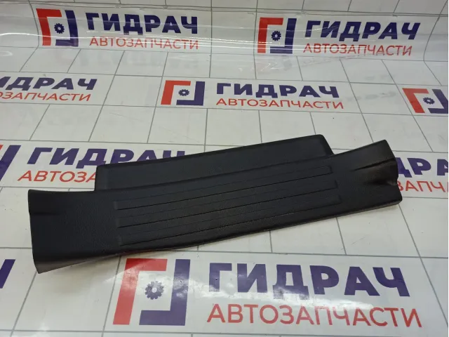 Накладка порога внутренняя задняя левая Toyota Land Cruiser Prado (J150) 67940-60033-C0