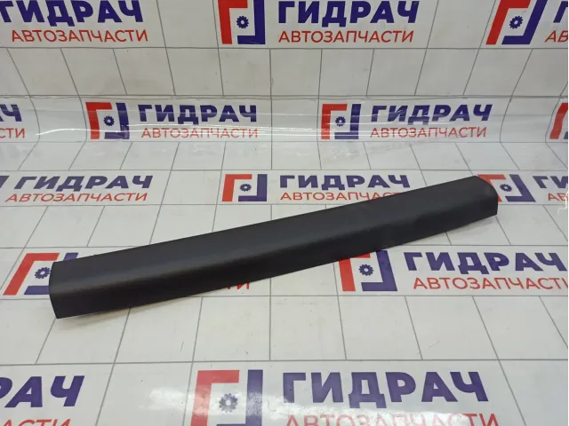 Обшивка двери багажника центральная Toyota Land Cruiser Prado (J150) 67939-60110