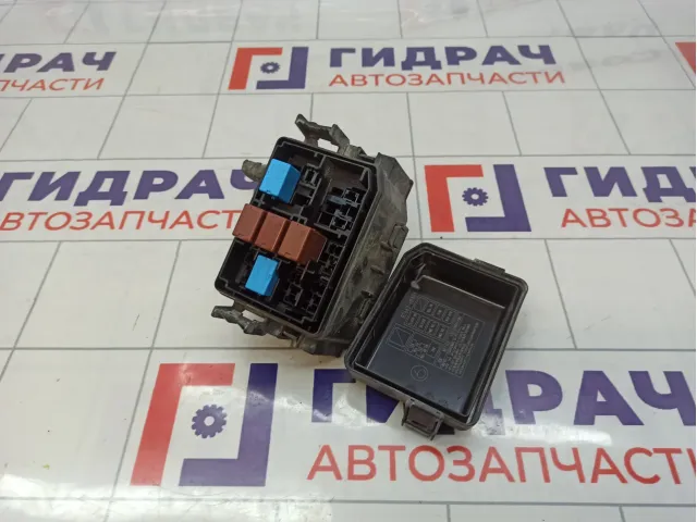 Блок реле Toyota Land Cruiser Prado (J150)