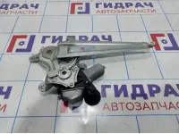 Стеклоподъемник электрический задний левый Toyota Land Cruiser Prado (J150) 69840-60160