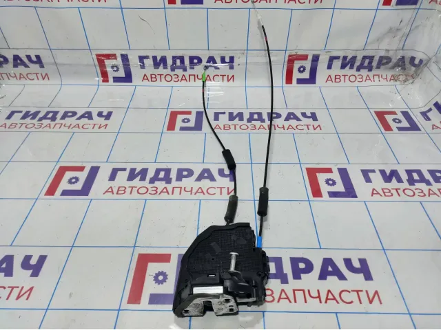 Замок двери задней правой Toyota Land Cruiser Prado (J150) 69050-33120