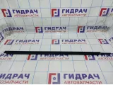 Накладка стекла переднего правого Toyota Land Cruiser Prado (J150) 75711-60071