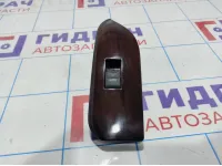 Кнопка стеклоподъемника передняя правая Toyota Land Cruiser Prado (J150) 84810-33120