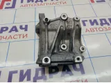 Кронштейн компрессора кондиционера Toyota Land Cruiser Prado (J150) 88431-25290