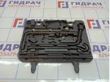 Ящик для инструментов Toyota Land Cruiser Prado (J150) 09120-60220