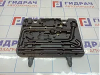 Ящик для инструментов Toyota Land Cruiser Prado (J150) 09120-60220