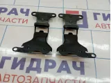 Петли стекла двери багажника Toyota Land Cruiser Prado (J150) 68810-60051