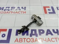 Ограничитель двери задний левый Toyota Land Cruiser Prado (J120) 6864060090