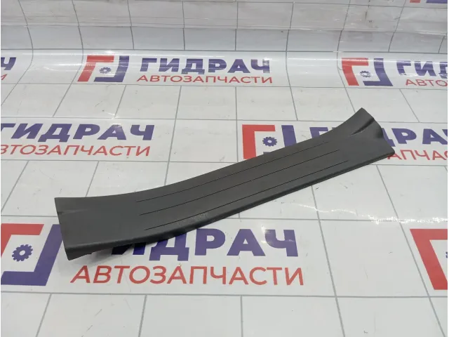 Накладка порога внутренняя задняя левая Toyota Land Cruiser Prado (J120) 6791860070B1
