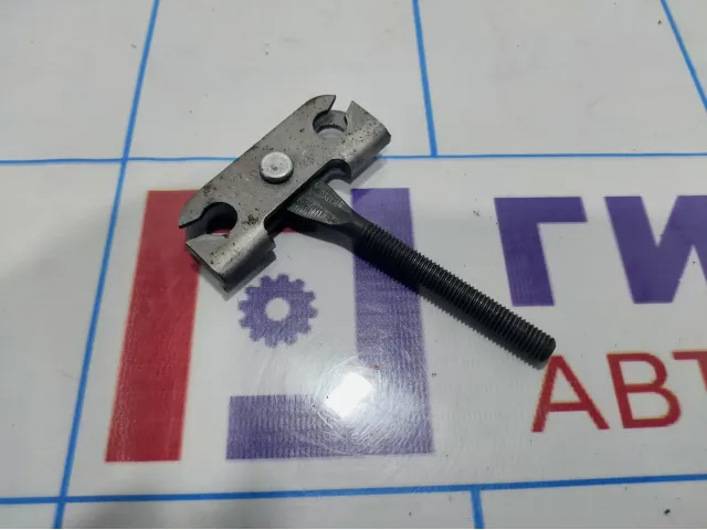 Трос стояночного тормоза центральный Toyota Land Cruiser Prado (J150) 46302-60010