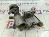 Кронштейн кондиционера Toyota Land Cruiser Prado (J150) 16620-30010