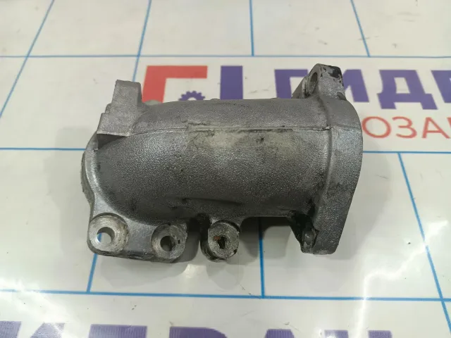 Фланец вентиляции картерных газов Toyota Land Cruiser Prado (J150) 17861-30090