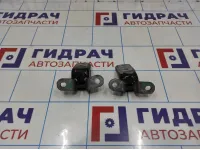 Петли двери передней левой Toyota Land Cruiser Prado (J120) 68720-35030