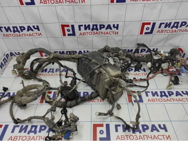 Проводка подкапотная Toyota Land Cruiser Prado (J120) 82111-6A630