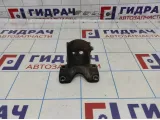 Кронштейн опоры двигателя Toyota Land Cruiser Prado (J120) 12311-30060