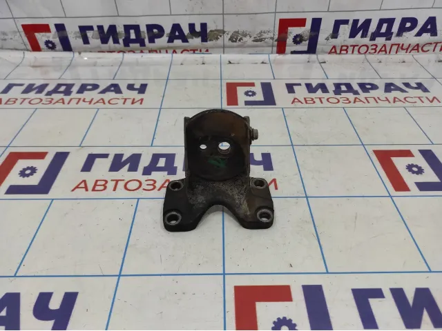 Кронштейн опоры двигателя Toyota Land Cruiser Prado (J120) 12311-30060