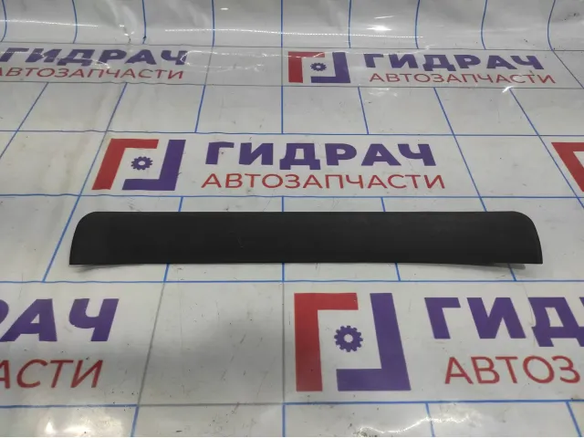Накладка порога внутренняя задняя правая Toyota Land Cruiser Prado (J120) 67915-60010-B1