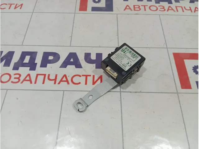 Блок комфорта двери Toyota Prius 8999147030