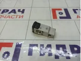 Клапан кондиционера Toyota Prius 8851521040
