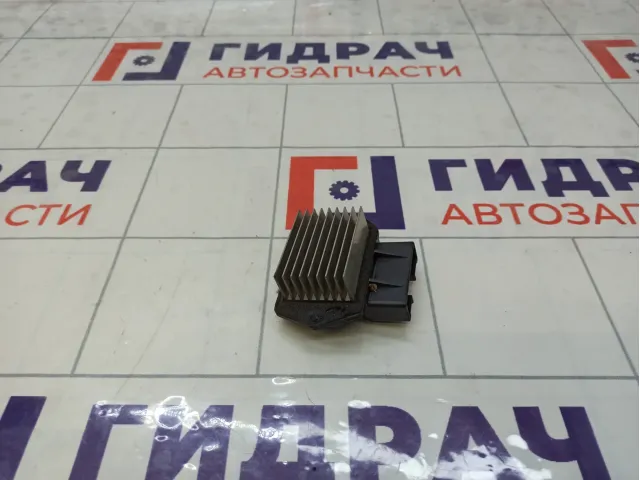 Резистор отопителя Toyota Prius 4993002121