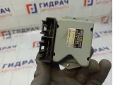 Резистор отопителя Toyota Prius 8716547020