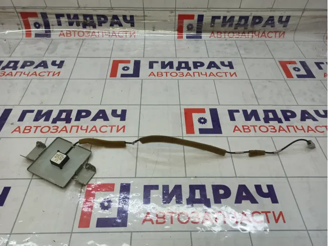 Антенна Toyota Prius 8686047060