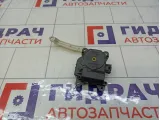 Моторчик заслонки отопителя (печки) Toyota Prius 0637007440