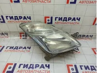 Фара правая Toyota Prius 8113047181